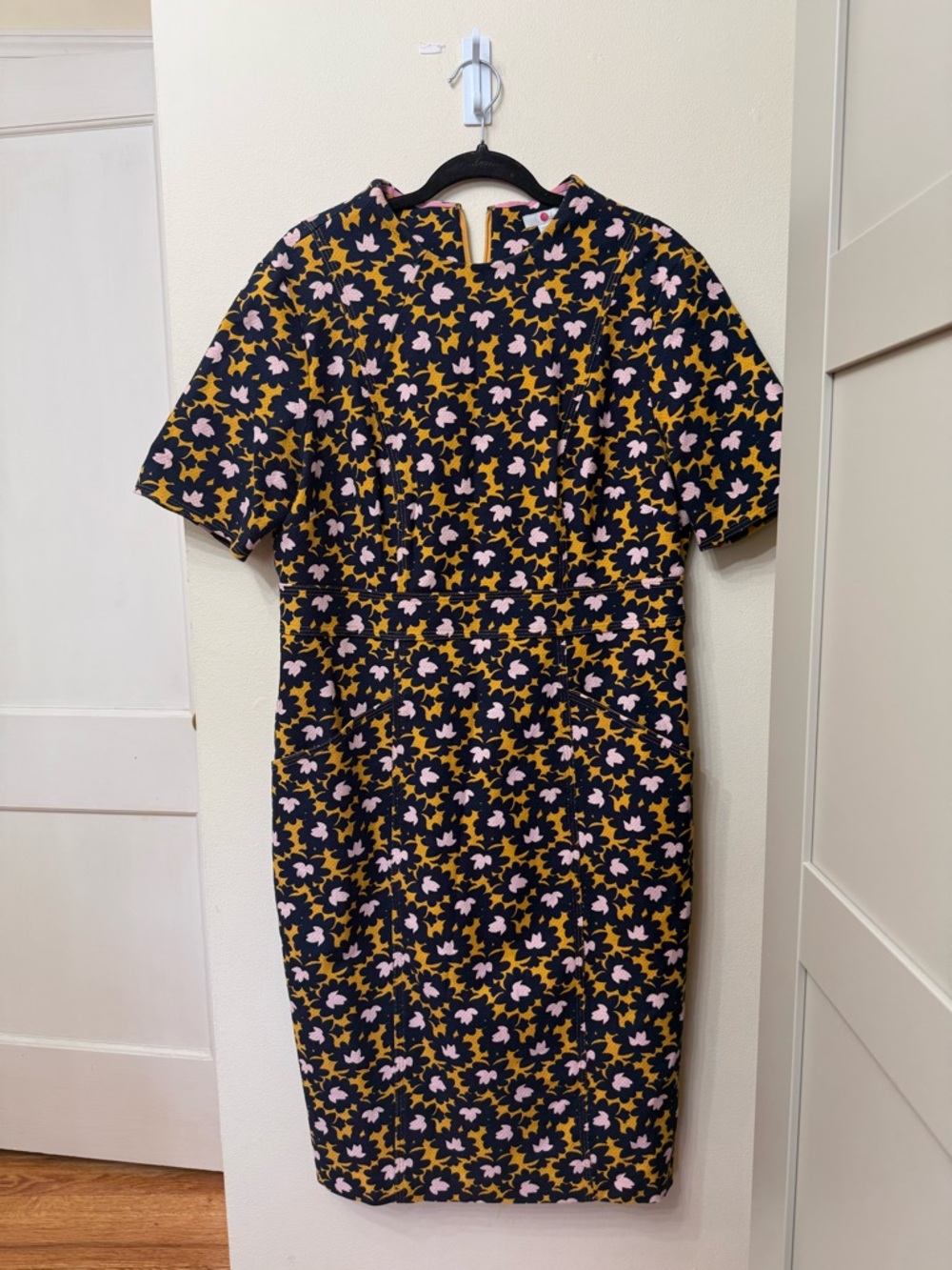 Boden / 12 / Floral Pencil Dress / Pastel Spring Office Wedding Feminine Preppy - Picture 3 of 10